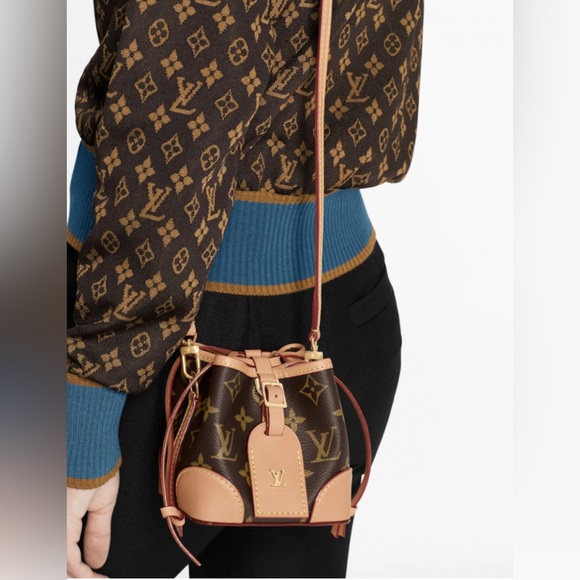 Louis Vuitton Noe Nano Monogram - Picture 5 of 17